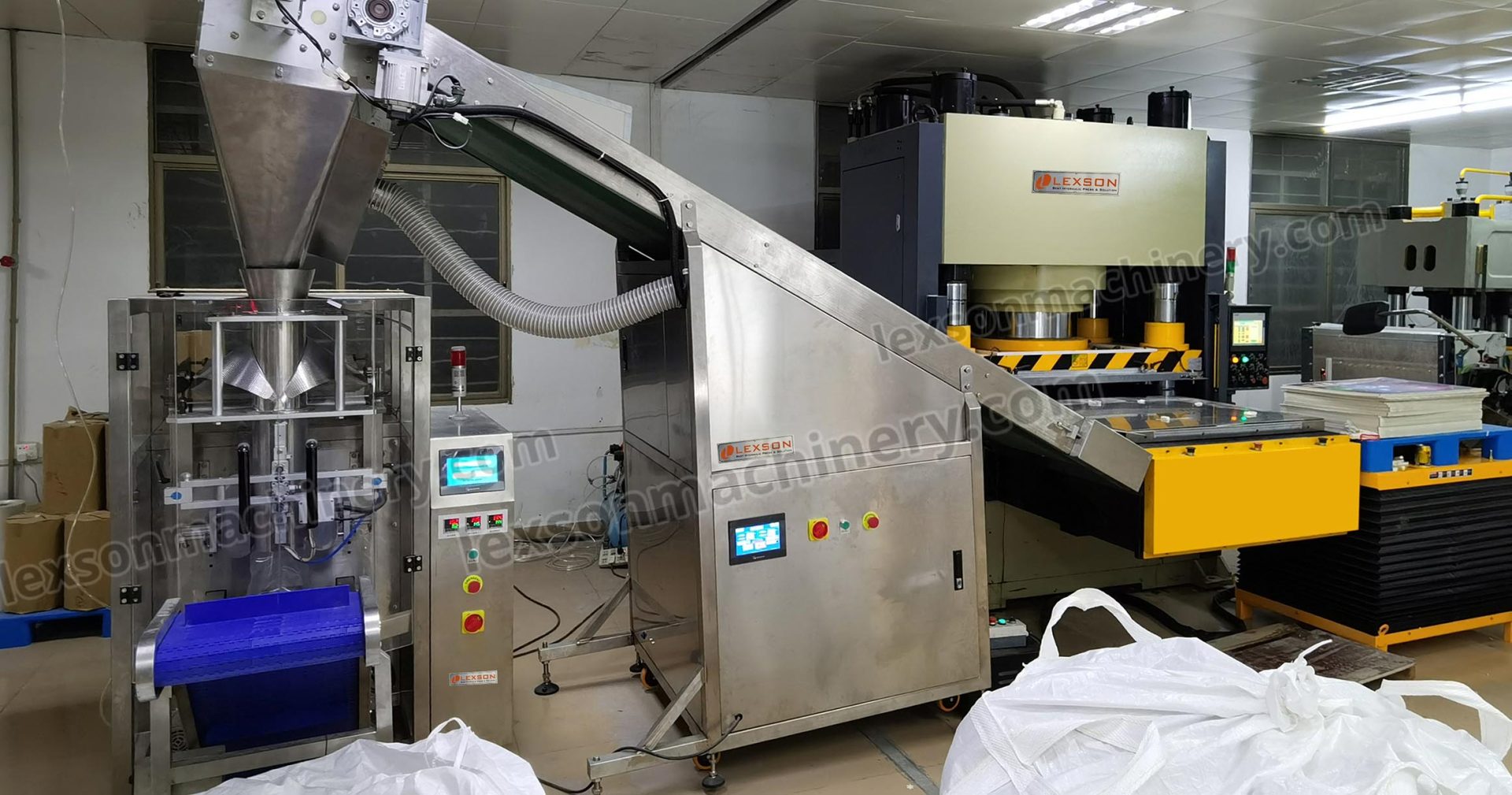 Highend Industrial 1000 pc Jigsaw Puzzle Cutting Machine & Bagging Machine